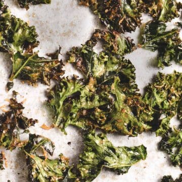image_of_kale_chips_with_parmesan_on_sheetpan