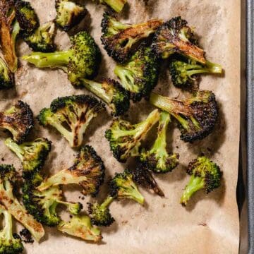 how long to roast broccoli at 400