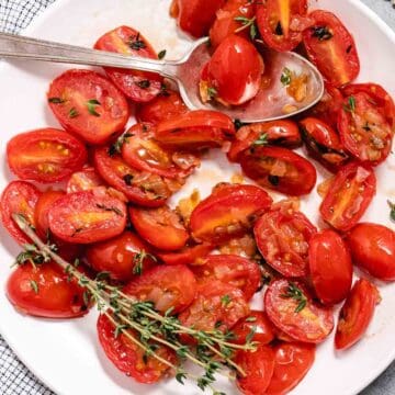 tomatoes with shallots and thyme.
