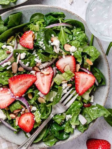 spinach and romaine salad