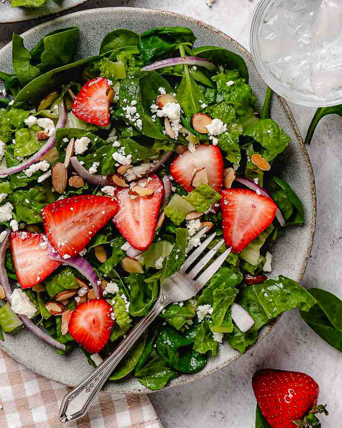 strawberry salad with feta and almonds