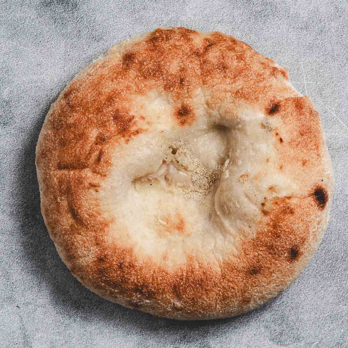 Bialy.