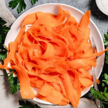 Carrot salad with coconut oil and salt.