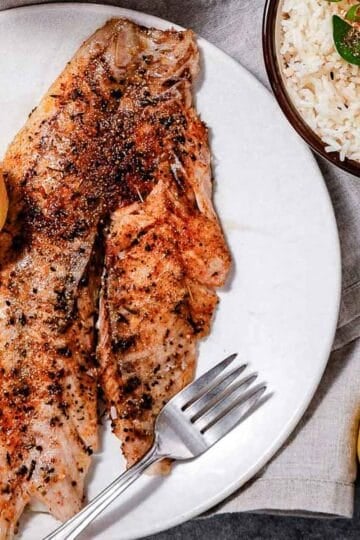 broiled yellowtail with blackened seasoning