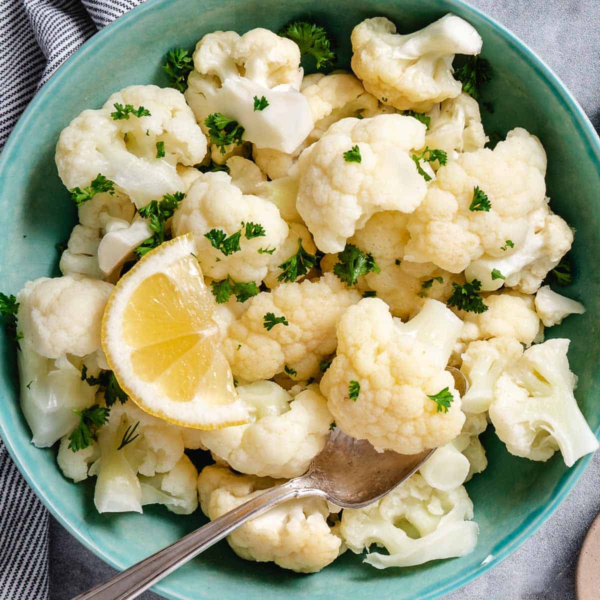 simple boiled cauliflower on a plate.
