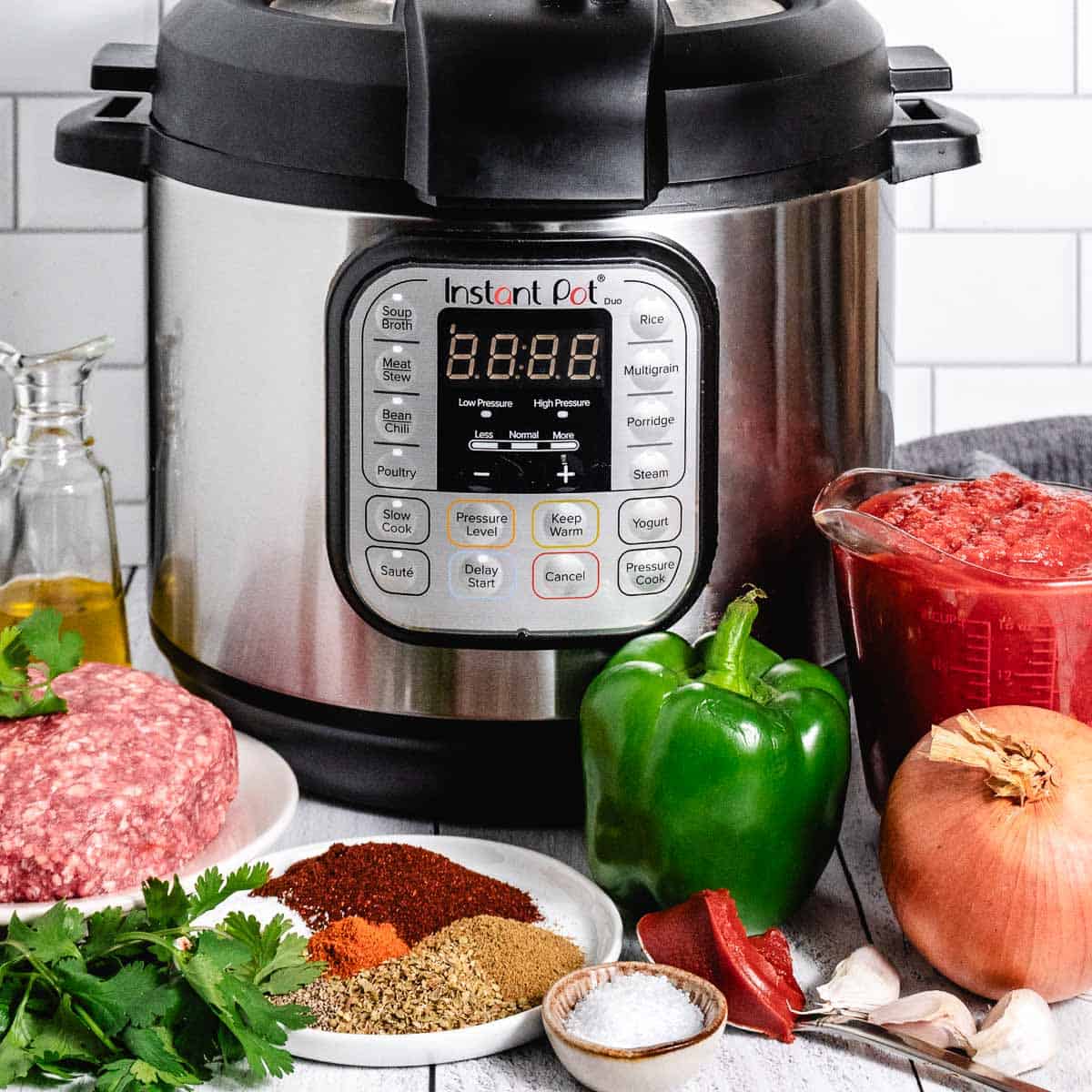 ingredients for beef and bean chili