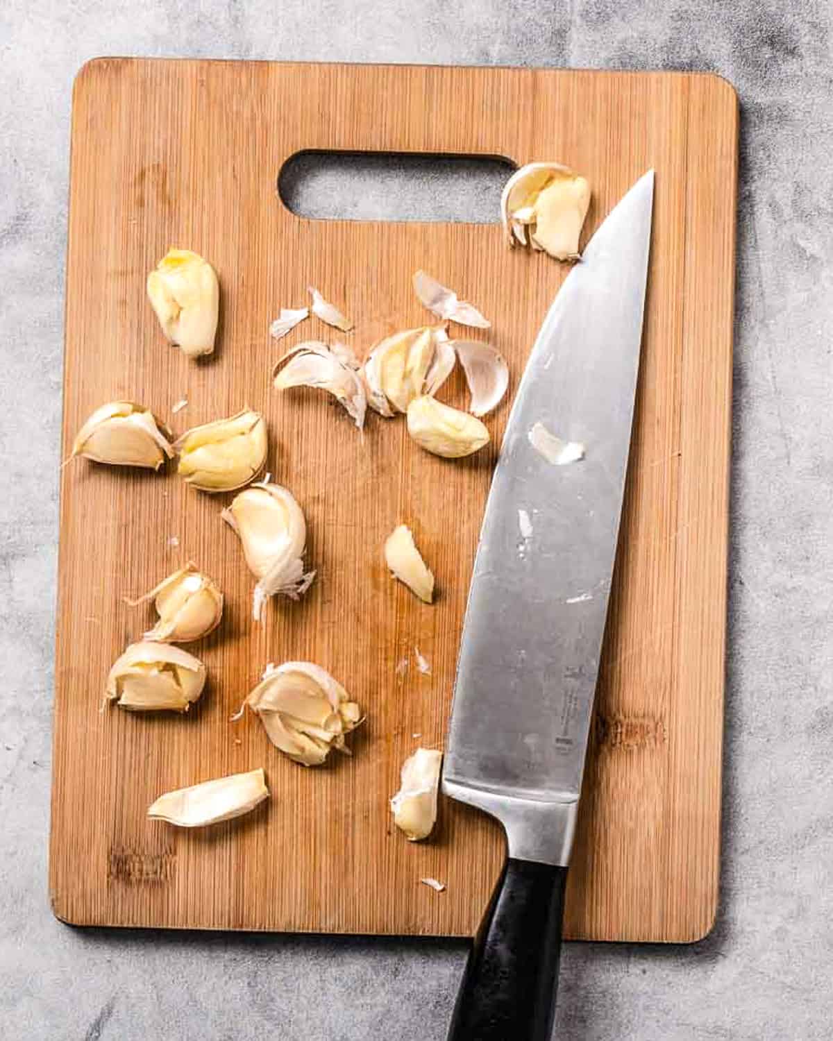 how to peel garlic