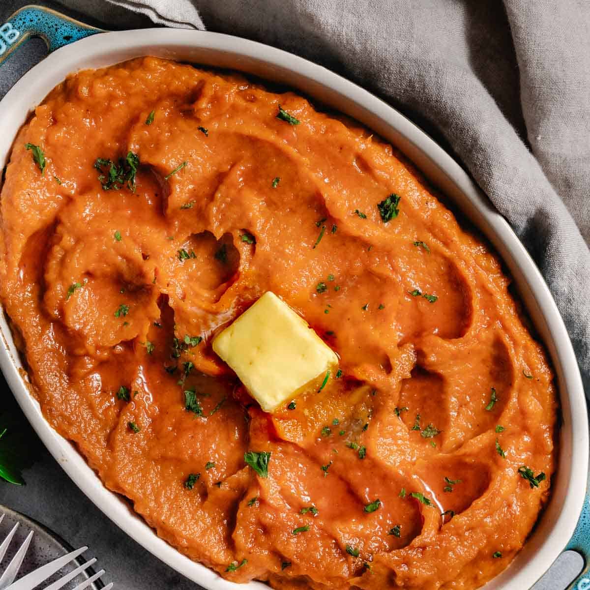 bowl of pumpkin pie spice whipped sweet potatoes