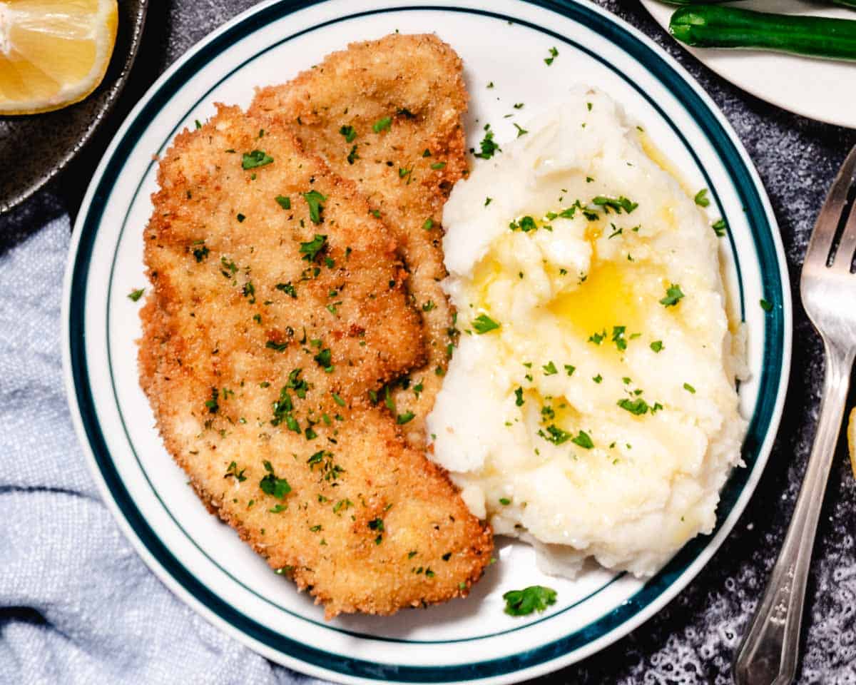 turkey cutlets and mashed potatoes