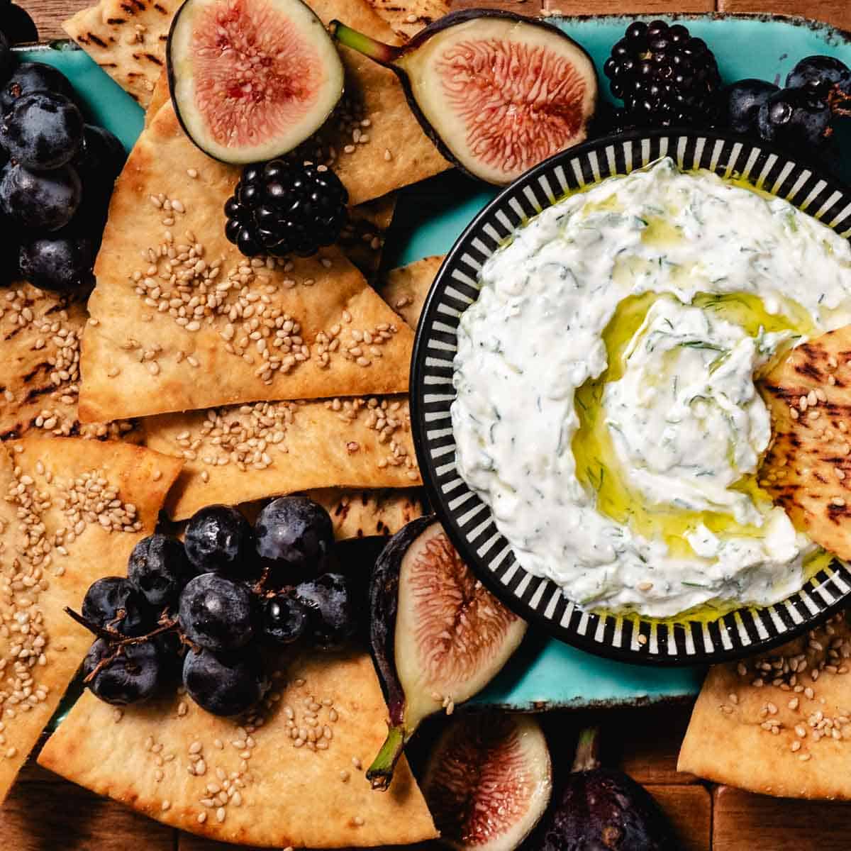 homemade tzatziki sauce with crackers