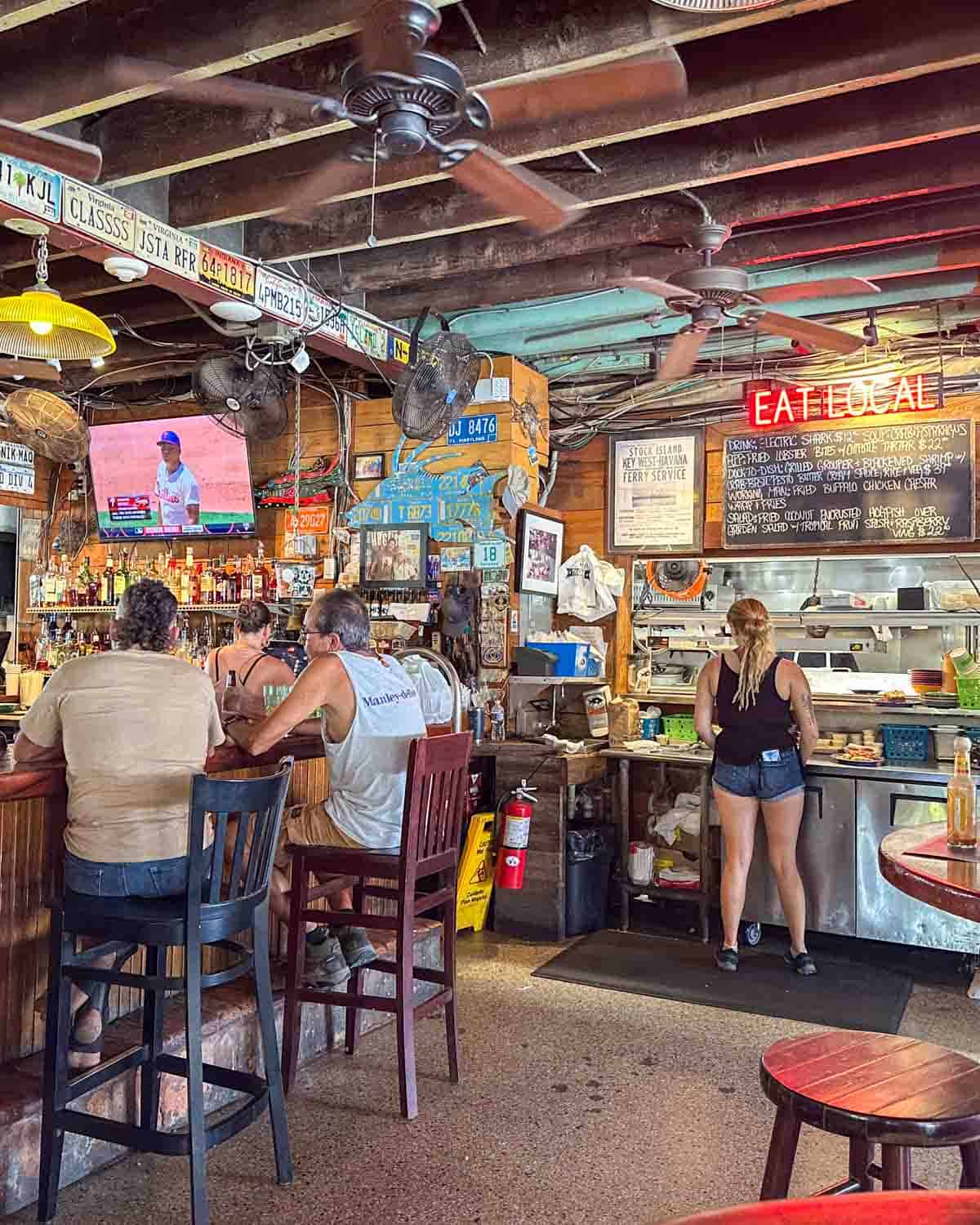 hogfish bar and grill